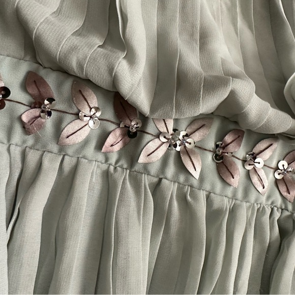 Lauren Conrad Runway Dress 4 - Picture 5 of 9